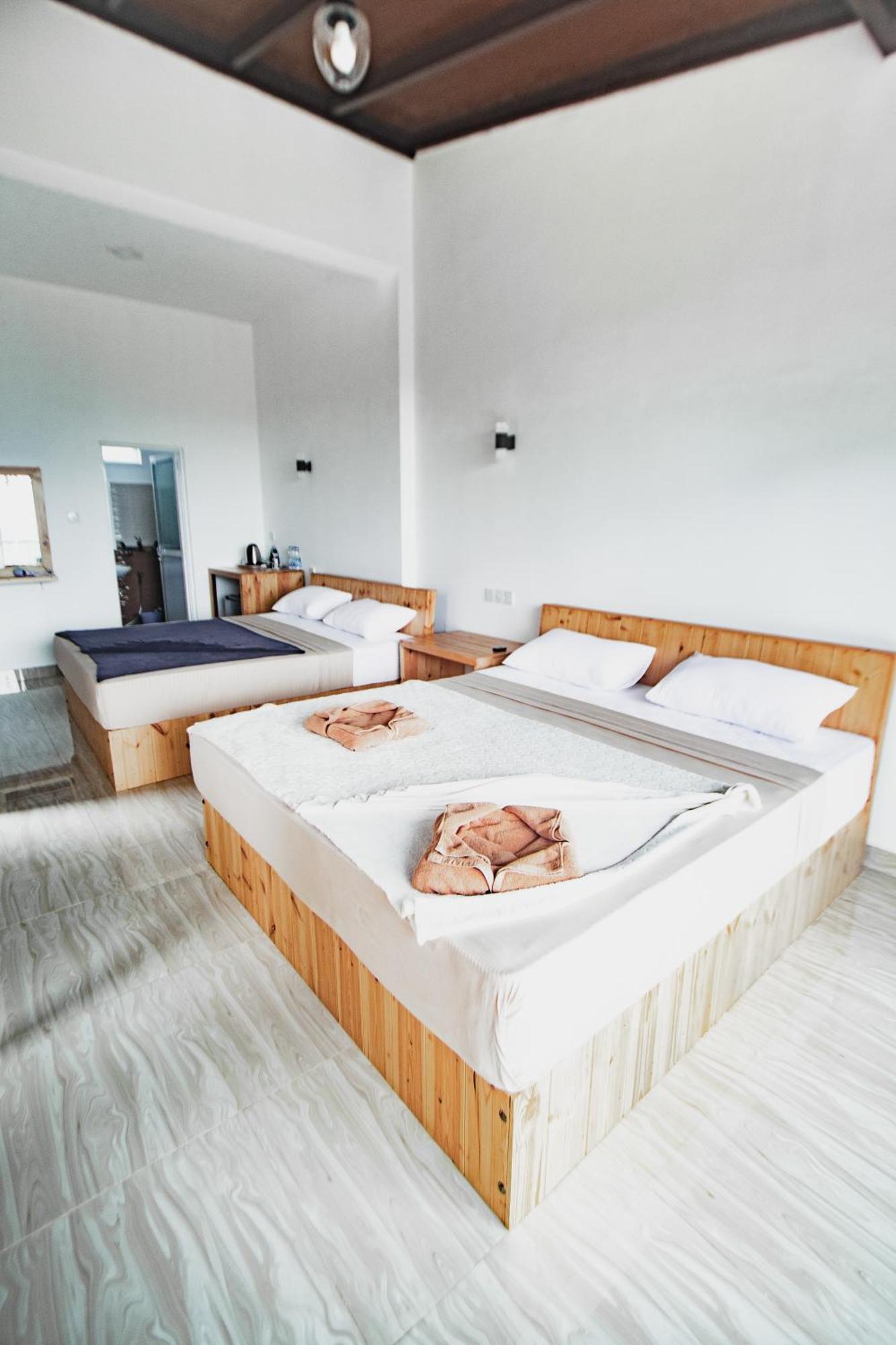 Ella Nine Arch Lodge Bagian luar foto